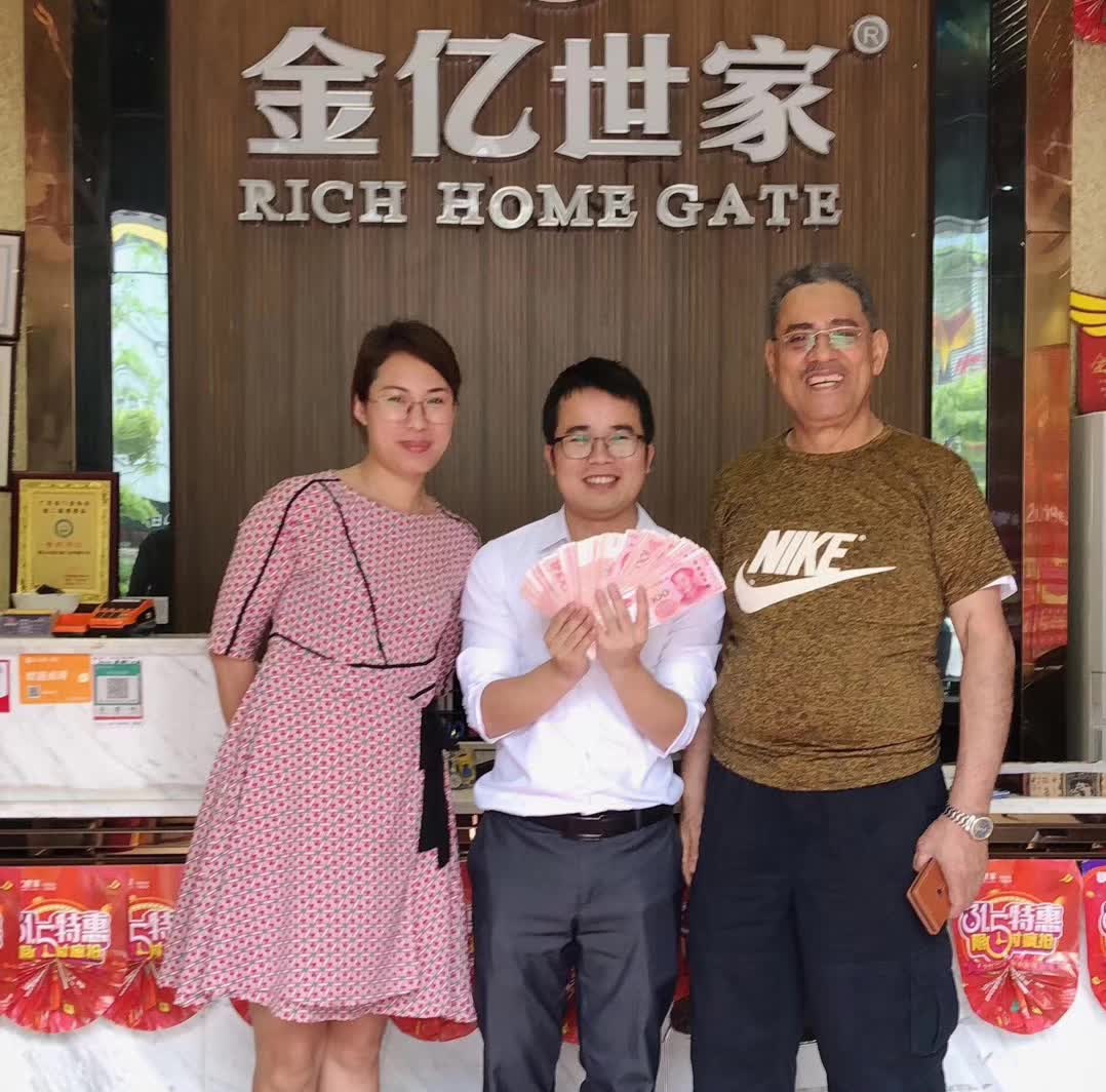 讓世界愛上中國造!金億世家不銹鋼入戶門業(yè)門窗出口勢頭猛,海外客商絡(luò)繹不絕