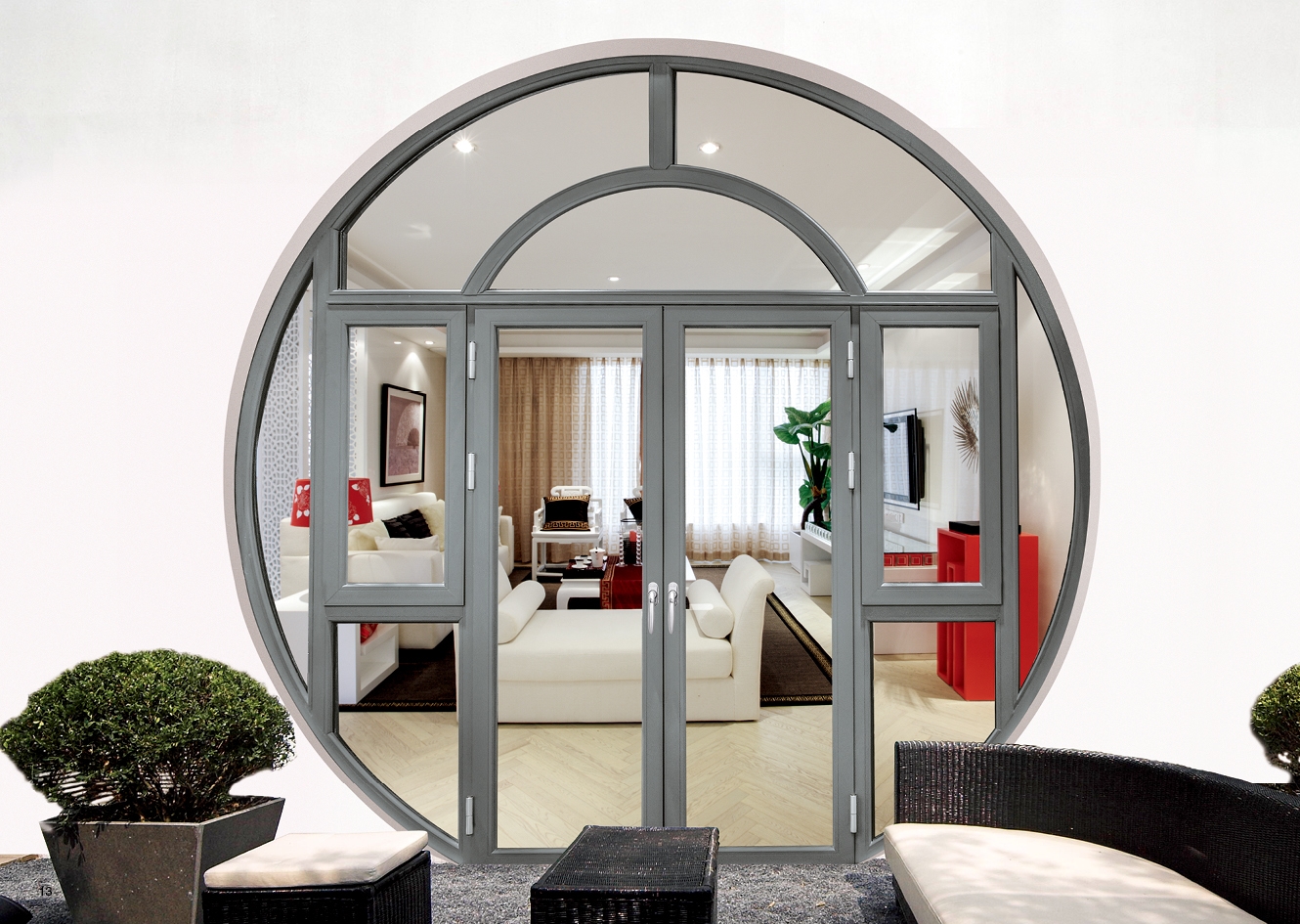 全屋門窗定制廠家金億世家門業(yè)：鋁合金門窗選購七字訣：一看二摸三開關