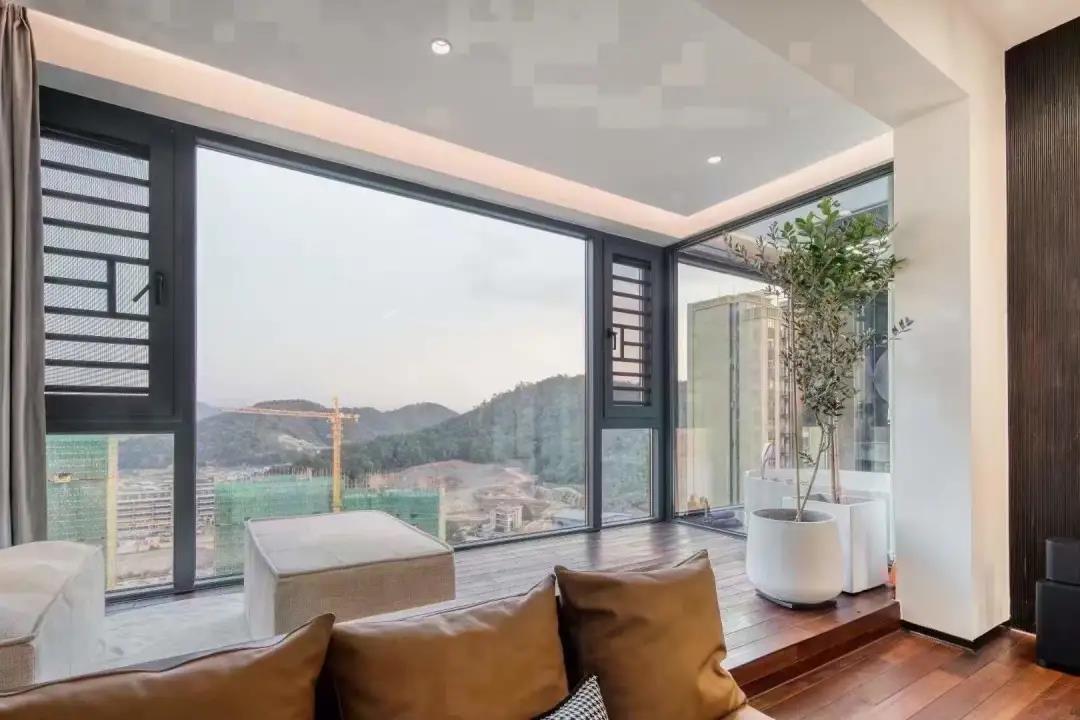 又現(xiàn)墜亡事故！門窗安全怎么要求都不為過！